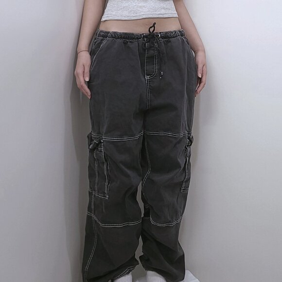 Garage Cargo Black Jogger Pants - Picture 2 of 7
